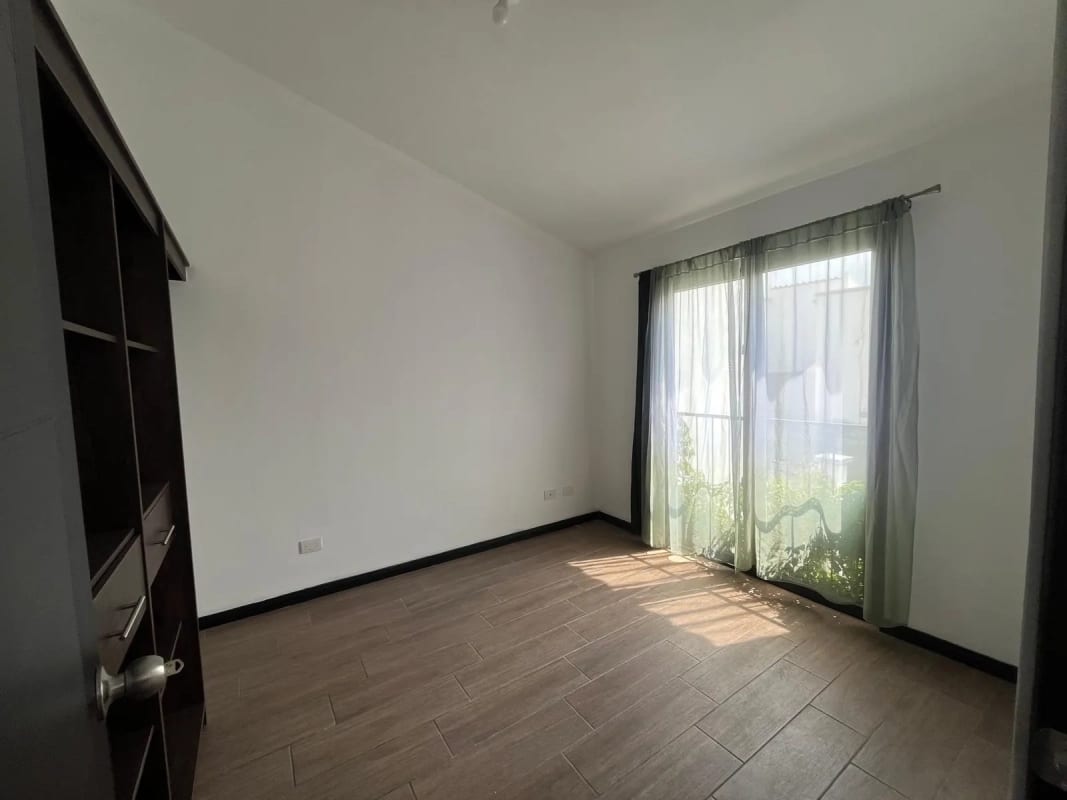 ACOGEDORA CASA EN CONDADO ANTIGUA — Casa en Alquiler en Alotenango, Sacatepéquez — foto 10 de 17