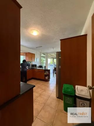 Casa en Venta Colinas de Castel entrada a Fraijanes — Casa en Venta en Fraijanes, Carretera a El Salvador, Guatemala, Ciudad — miniatura 2 de 12