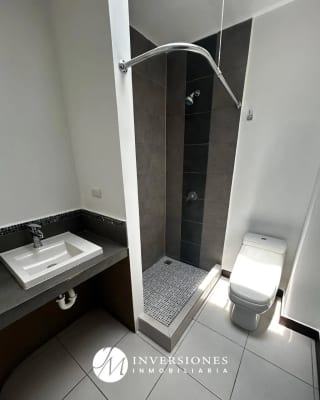 Casa En Renta en Condominio en zona 16 — Casa en Alquiler en Zona 16, Guatemala, Ciudad — miniatura 8 de 17