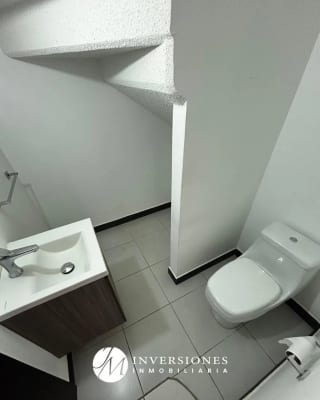 Casa En Renta en Condominio en zona 16 — Casa en Alquiler en Zona 16, Guatemala, Ciudad — miniatura 6 de 17