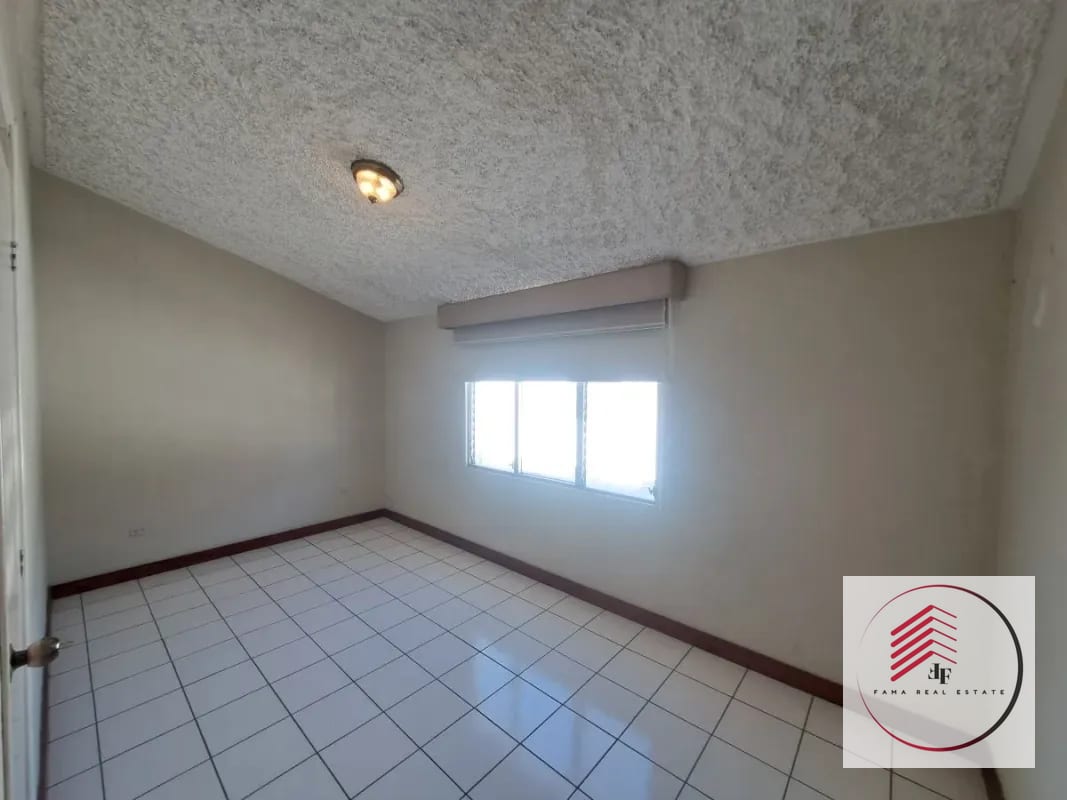 ALQUILER de casa en zona 16 concepción las lomas a una cuadra de la Universidad Landivar — Casa en Alquiler en Zona 16, Guatemala, Ciudad — foto 6 de 17