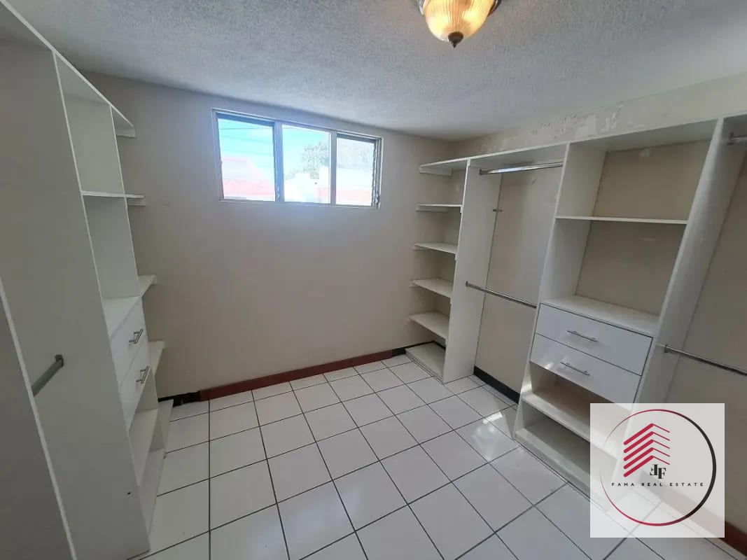 ALQUILER de casa en zona 16 concepción las lomas a una cuadra de la Universidad Landivar — Casa en Alquiler en Zona 16, Guatemala, Ciudad — foto 5 de 17