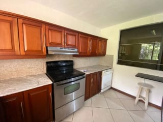 CASA EN VENTA RESIDENCIAL VIZCAYA KM. 16 CARRETERA A EL SALVADOR — Casa en Venta en Carretera a El Salvador, Guatemala, Ciudad — miniatura 6 de 10