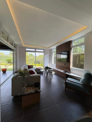 Casa en Venta Colinas de Castel entrada a Fraijanes — Casa en Venta en Colinas de Castel, Carretera a El Salvador, Guatemala, Ciudad — miniatura 10 de 12