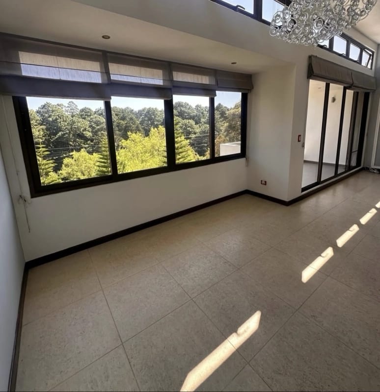 Casa en venta en Santuaria Muxbal — Casa en Venta en Vista Muxbal Plaza, Carretera a El Salvador, Guatemala, Ciudad — foto 4 de 5