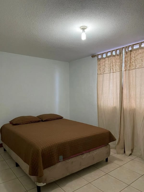 Casa en Venta, Alamedas del Encinal 3, zona 7 de Mixco — Casa en Venta en Alameda del Encinal III, Zona 7 Mixco, Guatemala, Ciudad — foto 4 de 10