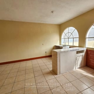 Casa en renta en Quinta Samayoa zona 7, 2 habitaciones + 350 Metros2 — Casa en Alquiler en Quinta Samayoa, Zona 7, Guatemala, Ciudad — miniatura 4 de 17