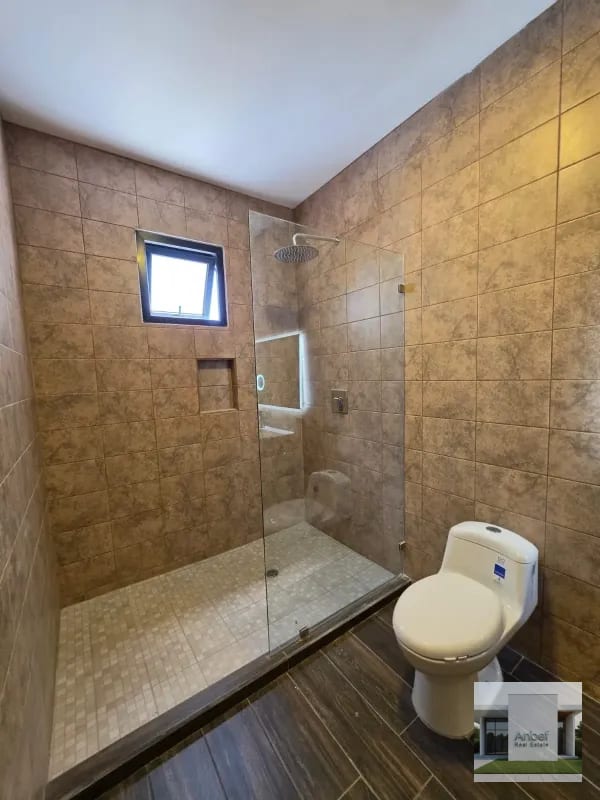 DIAMANTES DE GADIEL Venta Casa en Condominio, 2 Niveles y 4 Dormitorios en Villa Canales Carr a Santa Elena Barillas — Casa en Venta en Santa Elena Barillas, Guatemala, Ciudad — foto 6 de 14