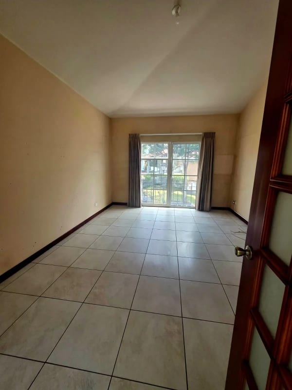 Casa en Venta Barrio de San Nicolas 2, zona 4 de Mixco atrás de Walmart San Nicolas — Casa en Venta en Zona 4 Mixco, Guatemala, Ciudad — foto 6 de 14