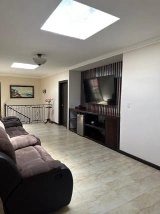 Amplia casa en venta en zona 7, Mixco con jardín grande ideal para construir! — Casa en Venta en Zona 7 Mixco, Guatemala, Ciudad — miniatura 8 de 10