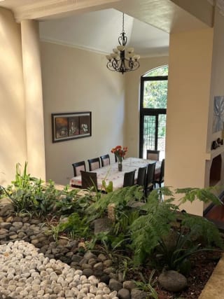 Amplia casa en venta en zona 7, Mixco con jardín grande ideal para construir! — Casa en Venta en Zona 7 Mixco, Guatemala, Ciudad — miniatura 9 de 10