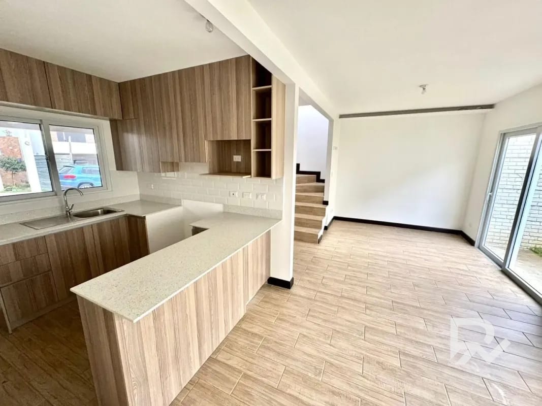 Linda casa en venta para estrenar en Bosques de Santa Elena. — Casa en Venta en Carretera a El Salvador, Guatemala, Ciudad — foto 13 de 13