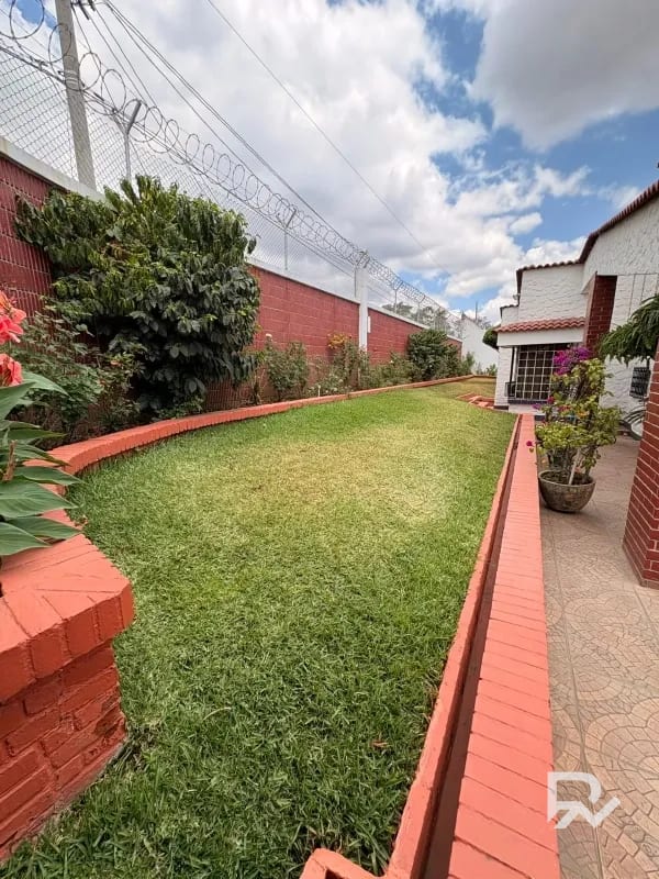 Propiedad con potencial REAL de inversión 📍 San Cristóbal 2, zona 8 de Mixco — Casa en Venta en Zona 8 Mixco, Guatemala, Ciudad — foto 8 de 16