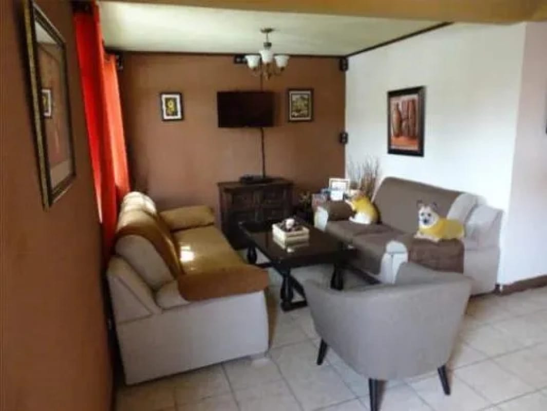SE VENDE CASA EN RESIDENCIAL LOS OLIVOS, ZONA 18 — Casa en Venta en Zona 18, Guatemala, Ciudad — foto 1 de 11