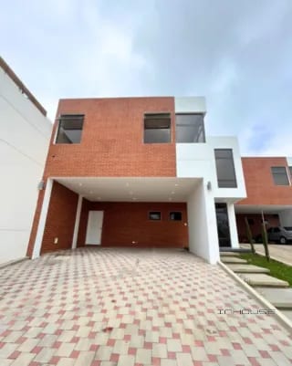 CASA EN VENTA CAES KM 16.5 PARA ESTRENAR — Casa en Venta en Carretera a El Salvador, Guatemala, Ciudad — miniatura 1 de 12