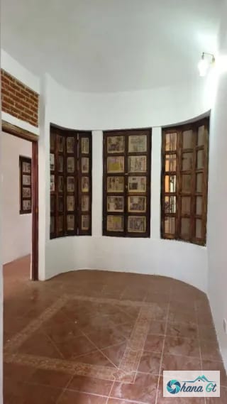 HERMOSA CASA COLONIAL EN RENTA EN ZONA 1, EXCELENTE UBICACIÓN — Casa en Alquiler en Zona 1, Guatemala, Ciudad — miniatura 8 de 13