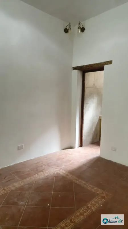 HERMOSA CASA COLONIAL EN RENTA EN ZONA 1, EXCELENTE UBICACIÓN — Casa en Alquiler en Zona 1, Guatemala, Ciudad — foto 7 de 13