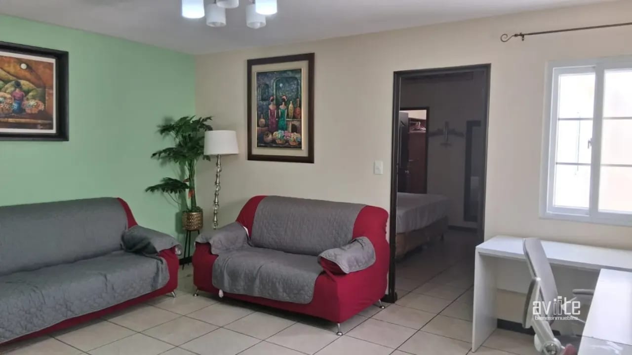 Condado Naranjo, casa totalmente equipada, dentro de Alameda Norte Q13,500 — Casa en Alquiler en Condado Naranjo, Zona 4 Mixco, Guatemala, Ciudad — foto 10 de 11