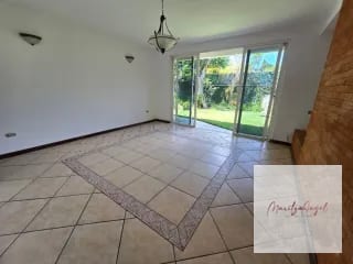 CASA EN VENTA RESIDENCIAL SAN ANTONIO.  CARRETERA A EL SALVADOR — Casa en Alquiler en San Antonio, Carretera a El Salvador, Guatemala, Ciudad — miniatura 7 de 13