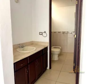 Ganga Casa en Venta en Villas de Santa Mónica Km 16.5 CAES Fraijanes – Amplia, con Jardín y Chimenea (Precio Rebajado) — Casa en Venta en km 16-20, Carretera a El Salvador, Guatemala, Ciudad — miniatura 4 de 8