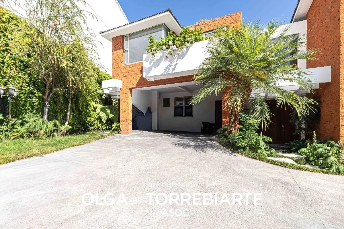 Casa en Vista Hermosa II, Zona 15 — Casa en Venta en Zona 15, Guatemala, Ciudad — foto 1 de 16