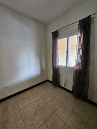 VENDO CASA EN BOSQUES DE ARRAZOLA CAES — Casa en Venta en Bosques de Arrazola, Carretera a El Salvador, Guatemala, Ciudad — miniatura 7 de 17