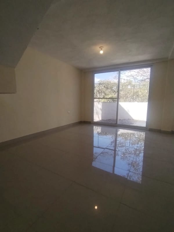 CASA EN VENTA – SAN CRISTÓBAL, MIXCO (SECTOR PANORAMA) — Casa en Venta en Zona 8 Mixco, Guatemala, Ciudad — foto 5 de 7