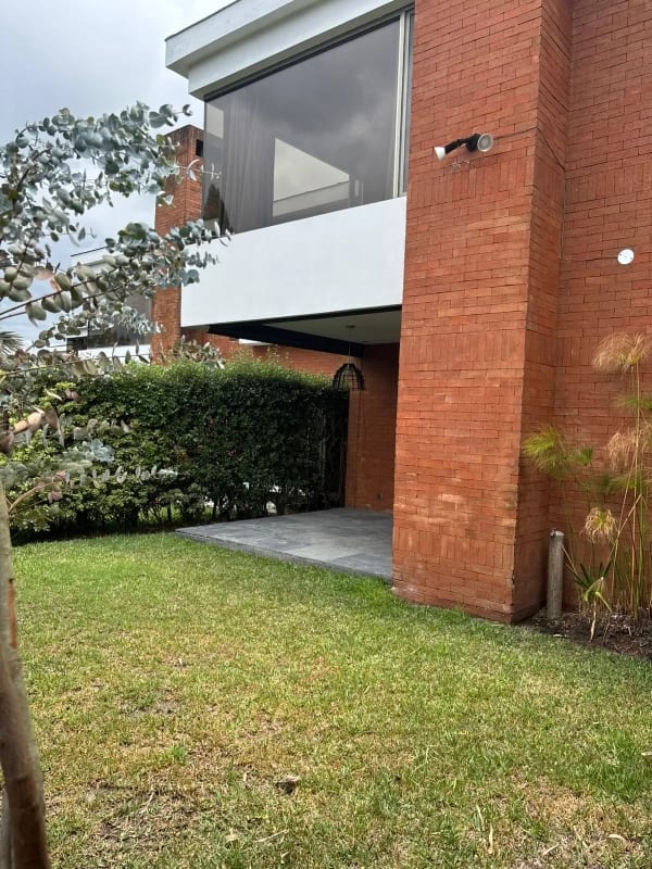Casa en Alquiler zona 10/D — Casa en Alquiler en Zona 10, Guatemala, Ciudad — foto 8 de 11
