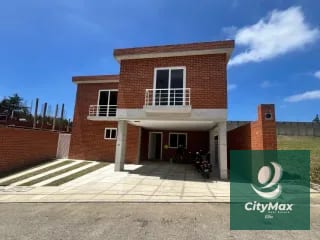 CASA EN VENTA - CONDOMINIO BUENAFUENTE SCP. — Casa en Venta en Santa Catarina Pinula, Guatemala, Ciudad — miniatura 1 de 17