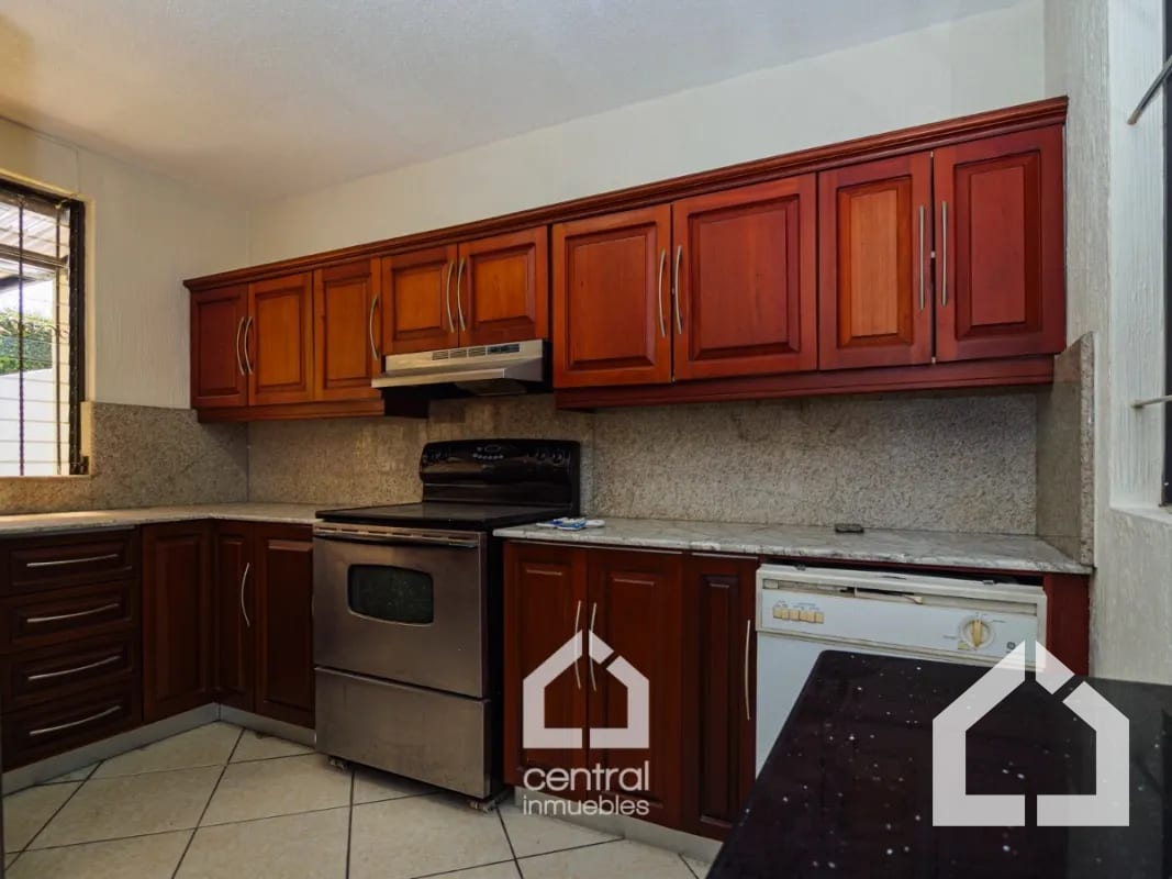 Casa de 3 habitaciones en condominio Vizcaya, km 16.5 — Casa en Venta en Carretera a El Salvador, Guatemala, Ciudad — foto 4 de 17