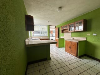 VENTA CASA DE UN NIVEL EN ZONA 13, FINAL AVE HINCAPIE — Casa en Venta en Zona 13, Guatemala, Ciudad — miniatura 8 de 17