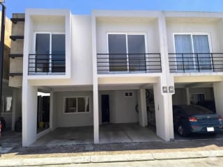 VENDO CASA LA RESERVA KM 26.6 CARRETERA A EL SALVADOR. 4 HABITACIONES.  ENGANCHE: Q.200,000 (ACTIVO BANCARIO). — Casa en Venta en Carretera a El Salvador, Guatemala, Ciudad — miniatura 1 de 4