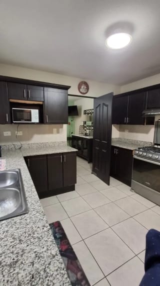 CASA EN ALQUILER – MODELO NAVARRA 📍 Condado El Naranjo, Zona 4 de Mixco (Alameda Norte) — Casa en Alquiler en Condado Naranjo, Zona 4 Mixco, Guatemala, Ciudad — miniatura 8 de 8