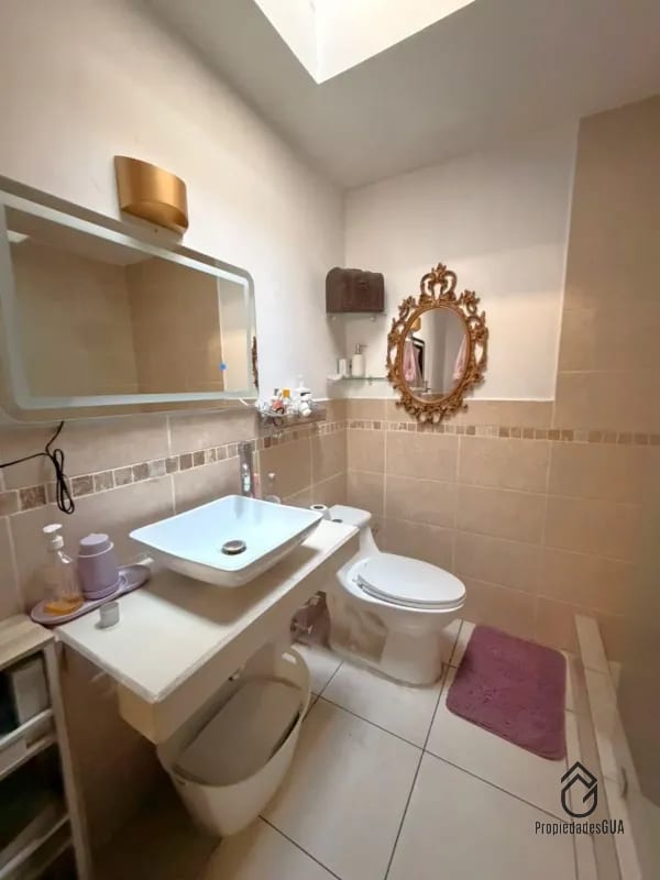 Hermosa casa en Residencial B-1 San Cristobal — Casa en Venta en Zona 8 Mixco, Guatemala, Ciudad — foto 6 de 7