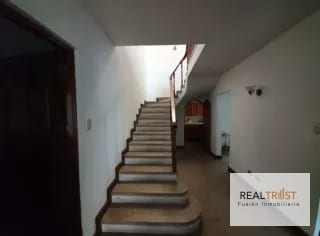 EN RENTA CASA FUERA DE GARITA ZONA 14 LA VILLA - 3 HABITACIONES — Casa en Alquiler en La Villa, Zona 14, Guatemala, Ciudad — miniatura 5 de 10