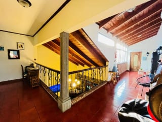 Amplia Casa con 5 Dormitorios Fuera de Garita en Zona 10 — Casa en Venta en Zona 10, Guatemala, Ciudad — miniatura 2 de 6