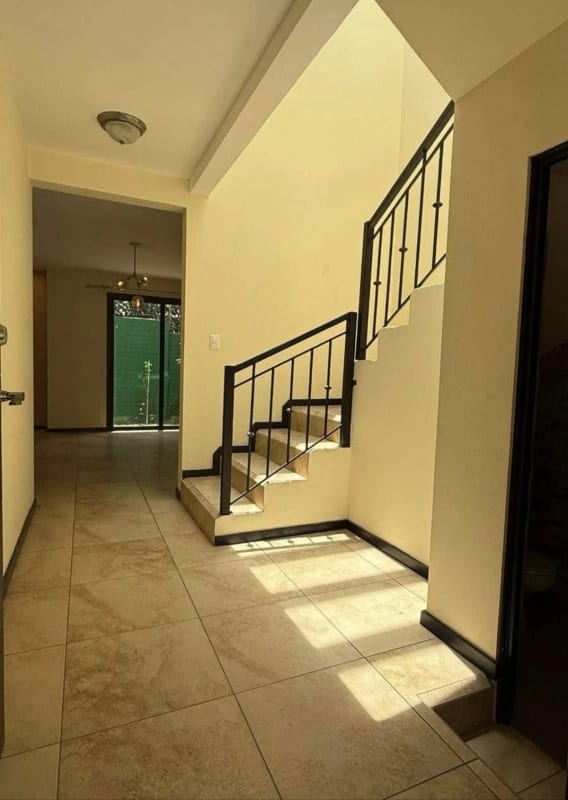 CASA EN VENTA CONDOMINIO SANTA FE A UN COSTADO DE LA ACADEMIA EUROPEA SAN CRISTOBAL โ Casa en Venta en Zona 8 Mixco, Guatemala, Ciudad โ foto 10 de 10