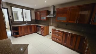 Venta Casa El Prado zona 10 — Casa en Venta en El Prado, Zona 10, Guatemala, Ciudad — miniatura 9 de 16