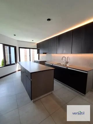 Hermosa casa en Venta LOS Manantiales — Casa en Venta en km 16-20, Carretera a El Salvador, Guatemala, Ciudad — miniatura 1 de 15