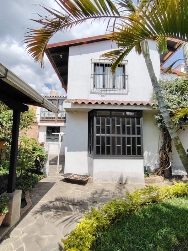 CASA EN VENTA ANTIGUA GUATEMALA — Casa en Venta en Antigua, Sacatepéquez — foto 1 de 6
