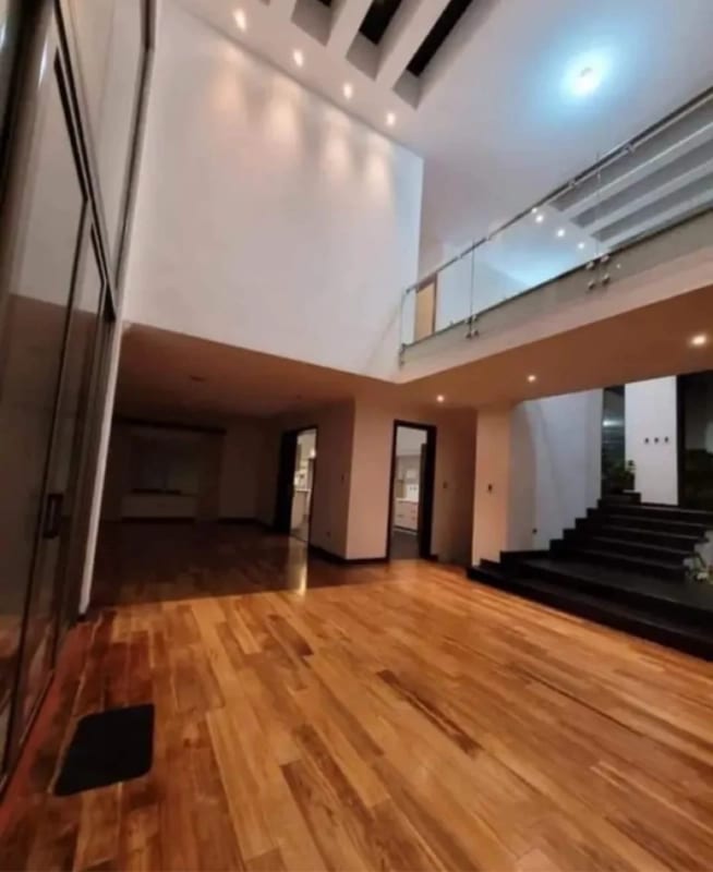 EN VENTA HERMOSA PROPIEDAD EN LAS CUMBRES ZONA 16 — Casa en Venta en Las Cumbres, Zona 16, Guatemala, Ciudad — foto 12 de 13