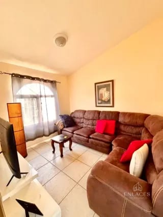 Zona 8 de Mixco • Casa en Venta • Condominio Orquídeas, San Cristóbal — Casa en Venta en Zona 8 Mixco, Guatemala, Ciudad — miniatura 10 de 12