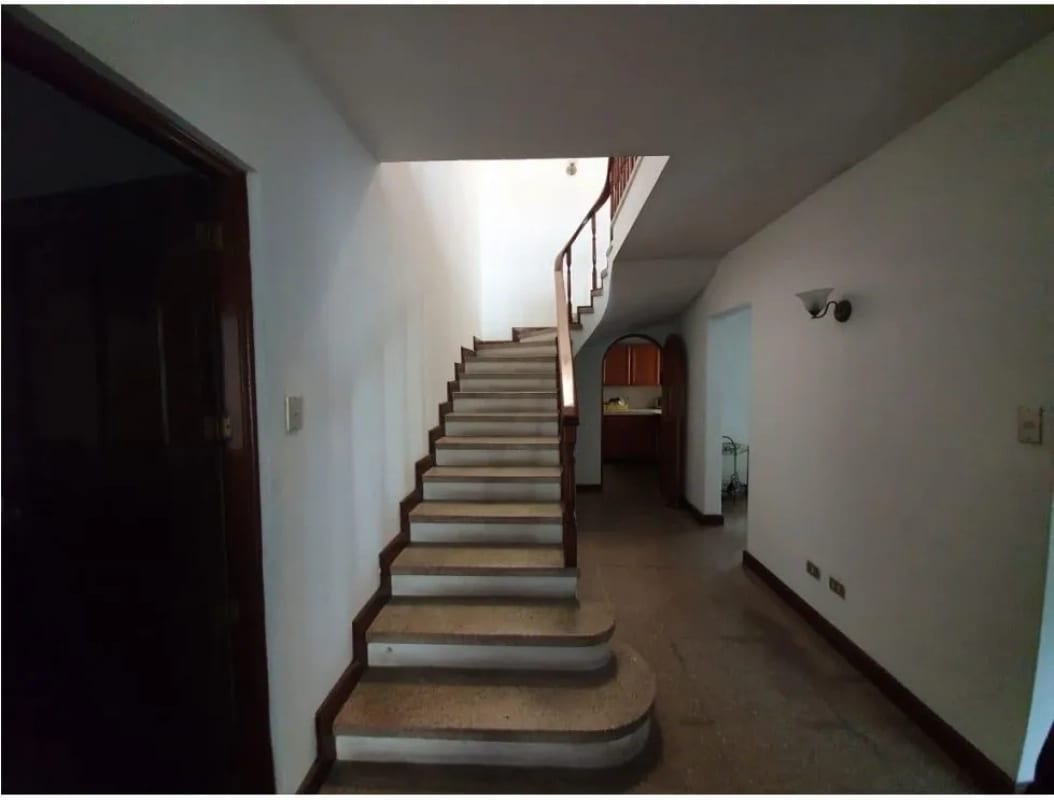 Casa en Venta Zona 14, La Villa — Casa en Venta en Zona 14, Guatemala, Ciudad — foto 4 de 10