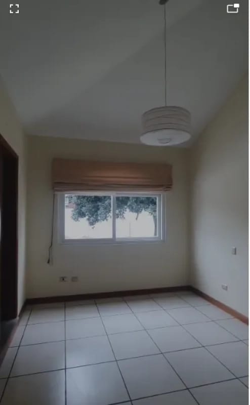CASA EN VENTA EN JARDINES DE SAN ISIDRO ZONA 16 — Casa en Venta en Jardines de San Isidro, Zona 16, Guatemala, Ciudad — foto 9 de 17
