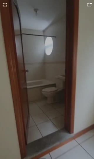CASA EN VENTA EN JARDINES DE SAN ISIDRO ZONA 16 — Casa en Venta en Jardines de San Isidro, Zona 16, Guatemala, Ciudad — miniatura 8 de 17
