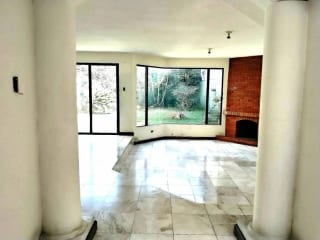 AMPLIA CASA EN VENTA SECTOR B3 FRENTE A PLAZA SAN CRISTOBAL ZONA 8 DE MIXCO — Casa en Venta en Zona 8 Mixco, Guatemala, Ciudad — miniatura 1 de 11