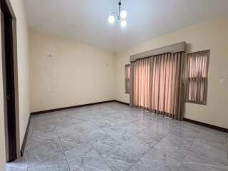 CASA GRANDE EN VENTA CIUDAD SAN CRISTOBAL A POCOS METROS DE CENTRO COMERCIAL MIX — Casa en Venta en Zona 8 Mixco, Guatemala, Ciudad — miniatura 12 de 17