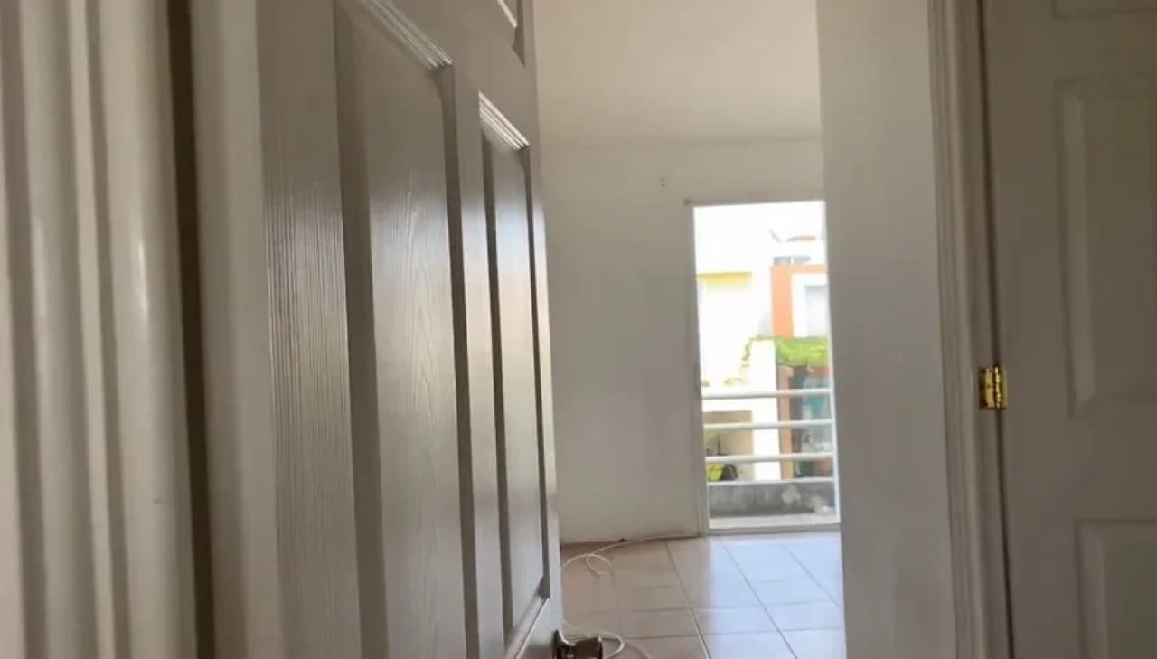 Venta de casa en Condominio en Ciudad San Cristobal, sector C1 Pradera de Las Flores — Casa en Venta en Zona 8 Mixco, Guatemala, Ciudad — foto 8 de 10