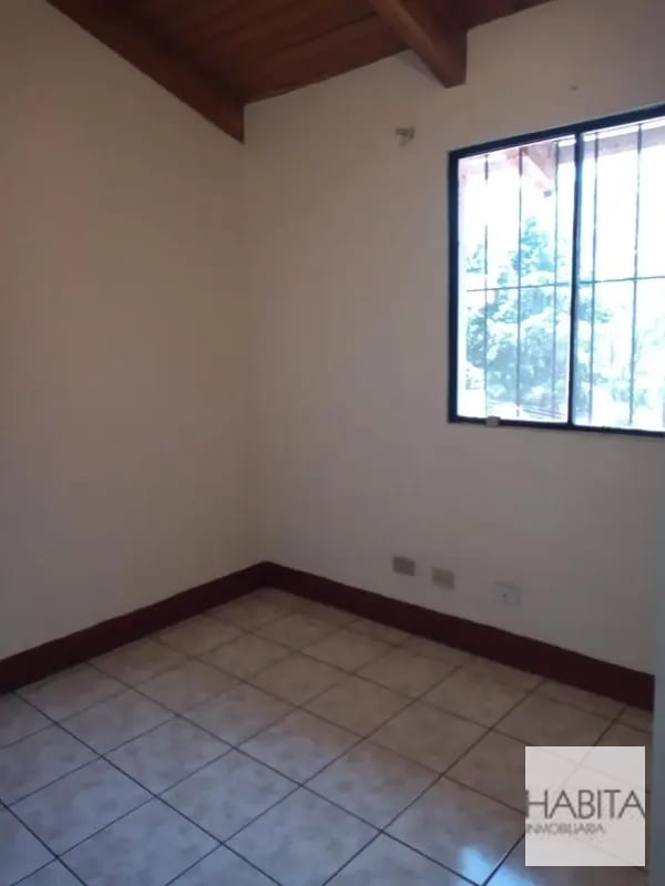 Renta de Casa en EL SOCORRO, Km. 12.7  carr. a El Salvador — Casa en Alquiler en Carretera a El Salvador, Guatemala, Ciudad — foto 3 de 15