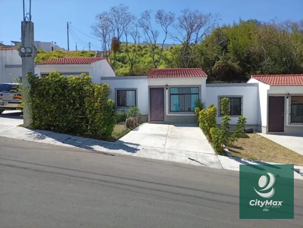 CASA EN VENTA - CONDADO SANTA FE - CARRETERA A EL SALVADOR — Casa en Venta en km 26-30, Carretera a El Salvador, Guatemala, Ciudad — foto 1 de 9